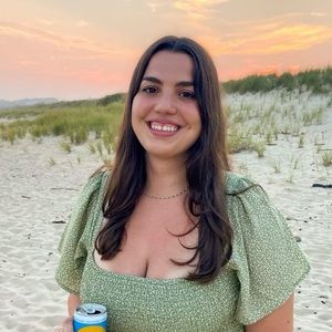 Meet your Posher, Alison